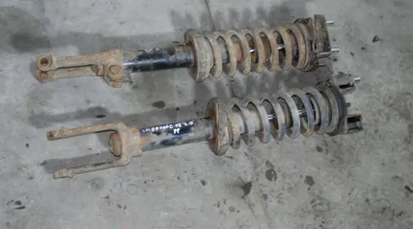 Jeep Grand Cherokee (WK) Front shock absorber with coil spring 2008R