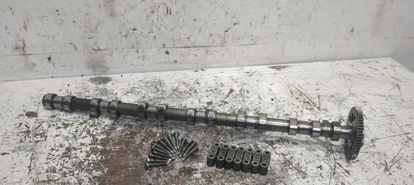 BMW 5 E60 E61 Camshaft 1131779157902