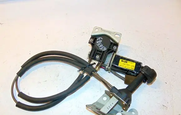 KIA Carnival Vent window/glass motor 0K52Y62310