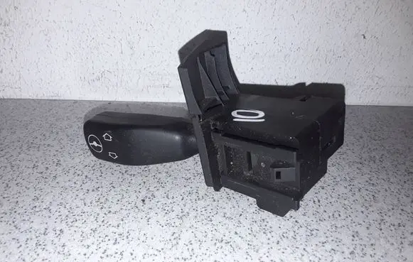 BMW X5 E53 Steering wheel adjustment handle/lever 8373901