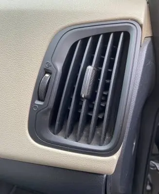KIA Rio Dashboard side air vent grill/cover trim