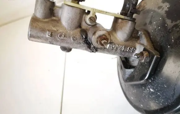 Mitsubishi Space Star Master brake cylinder 21027199