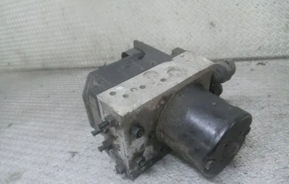 Seat Ibiza III (6L) ABS Pump 6Q0614417E 0265224011