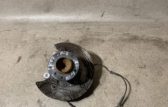 BMW Z4 E89 Front wheel hub 6778210