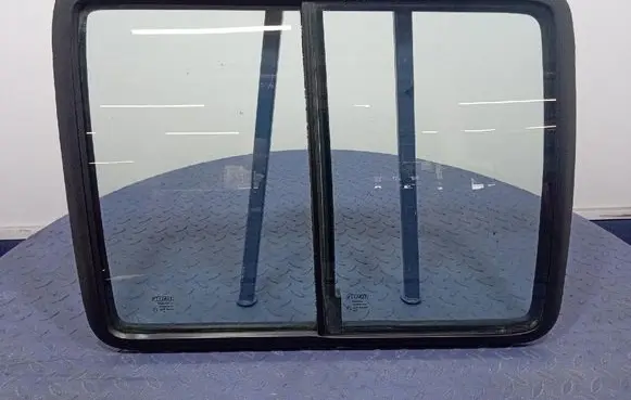 Fiat Doblo Rear side window 