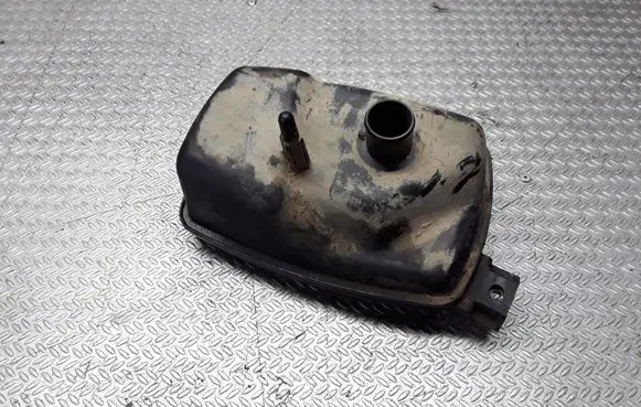 Nissan Navara D40 Vacuum air tank 