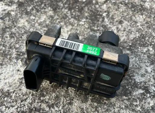 Volvo XC70 Turbine electric control actuator 30774992