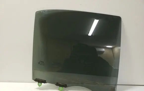 Toyota Yaris Cross Rear door window glass E643R006723