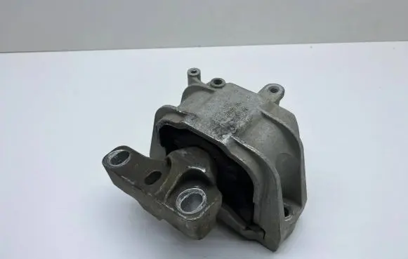 Audi A3 S3 A3 Sportback 8P Engine mount bracket 1K0199262CF