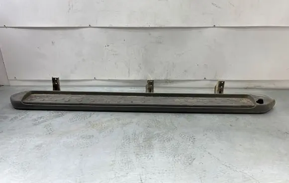 Nissan Pathfinder R51 sill trim set (inner) 96100EB50A
