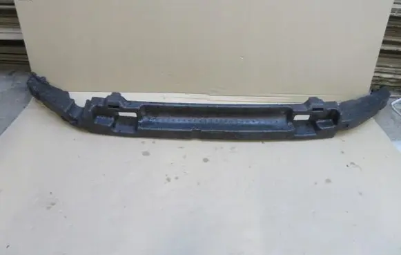 Front bumper foam support bar