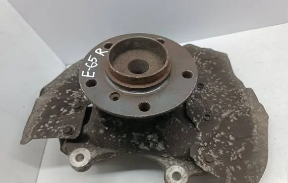 BMW 7 E65 E66 Front wheel hub 6753462 31216753462