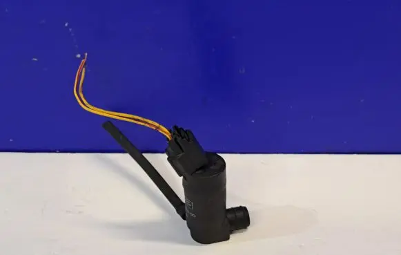 Volvo S60 Windscreen/windshield washer pump 1S7117K624DC