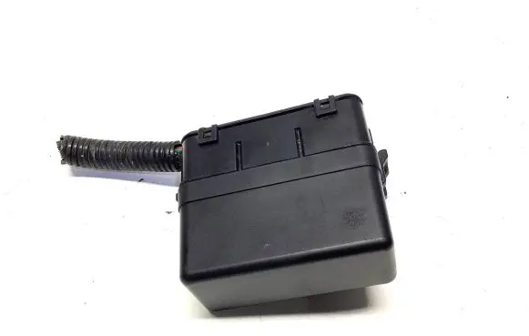 Nissan Qashqai Fuse module 64200049