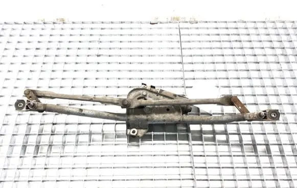 Front wiper linkage and motor
