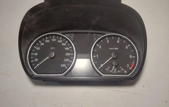 BMW 1 E81 E87 Speedometer (instrument cluster) 1042775