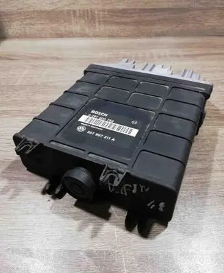 Volkswagen PASSAT B3 Engine control unit/module ECU 357907311A 0261200752