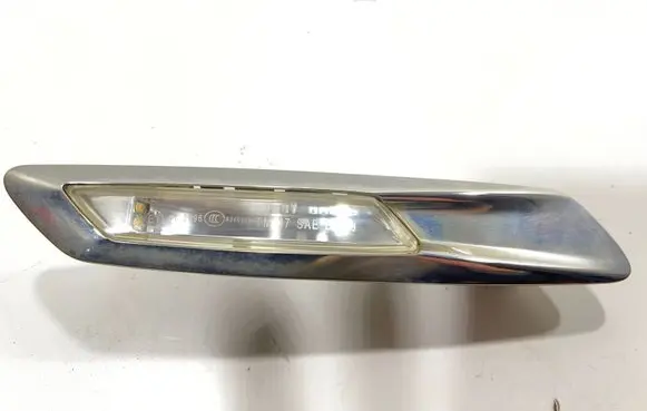 BMW 5 F10 F11 Front fender indicator light 715416704