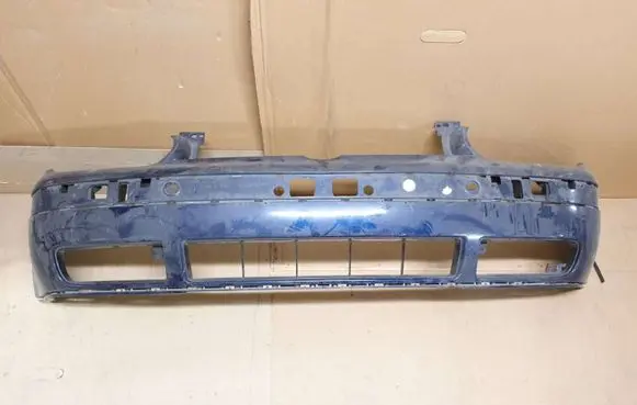 Volkswagen Golf IV Front bumper 1J0807221A