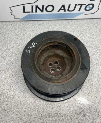 BMW 5 E39 Crankshaft pulley 11232247890