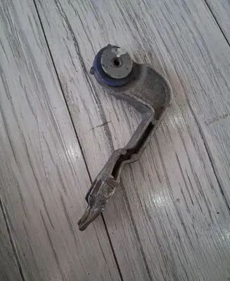 Peugeot Expert Radiator mount bracket 9806542180