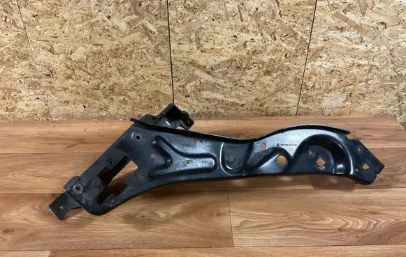 Mercedes-Benz E W212 Headlight/headlamp mounting bracket 212620021 B31109