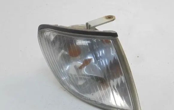 Toyota Hiace (H10) Front indicator light 92302-4A5