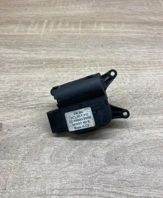 Volkswagen Golf VI Air flap motor/actuator 3C1907511