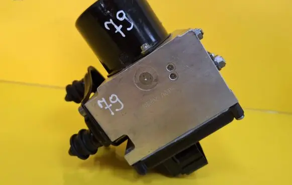 Volkswagen PASSAT B6 ABS Pump 3C0614109T