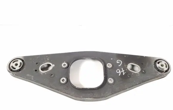 Mercedes-Benz SL R230 Rear differential/diff mount bracket A2303522206