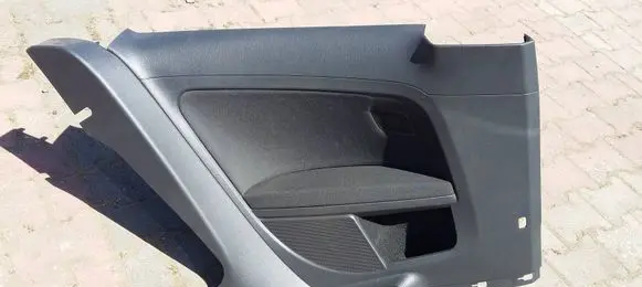 Volkswagen Golf VII Coupe rear side trim panel 0632604 5G3867043DD 22Z000081