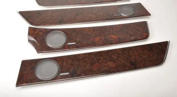 Jaguar XJ X351 Center console decorative trim AW93-202B00-AF