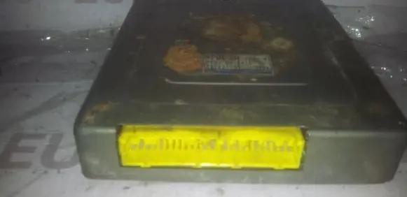 Mazda 626 Engine control unit/module FP0118881D E2T03773T