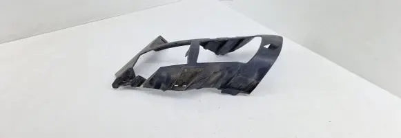 Peugeot 5008 II Front bumper mounting bracket 9814674980