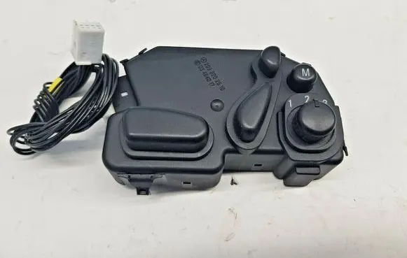 Mercedes-Benz CLK A209 C209 Seat control module 2098202610 nr1175