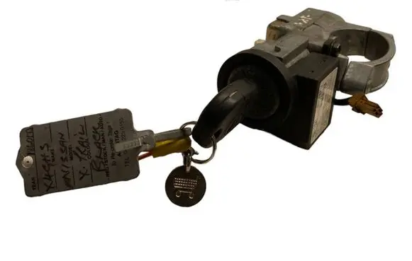 Nissan X-Trail T31 Ignition lock 28590C9902 5WK48042A
