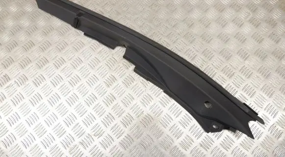 Lexus ES 300h (7th Gen) Fender end trim 5380633100