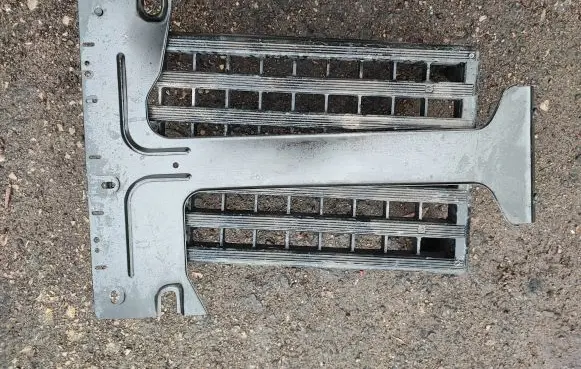 Battery bracket