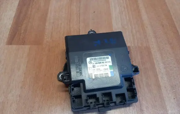 Mercedes-Benz B W245 Door control unit/module A1698209226 05072374 74052905359202