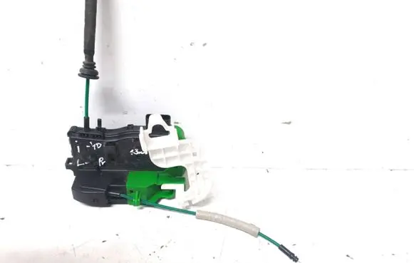 Hyundai i40 Front door lock A045033