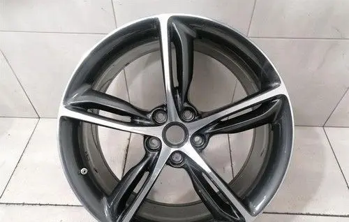 Ferrari Purosangue R20 alloy rim