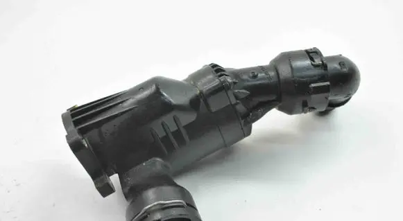 Volkswagen Golf VII Thermostat 04L121111H