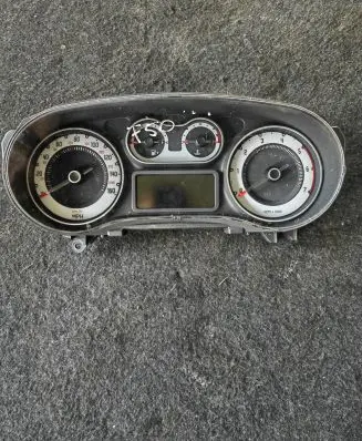 Fiat 500L Speedometer (instrument cluster) 51975136