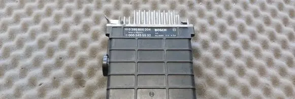 Mercedes-Benz E W124 Engine control unit/module 0055455532 0280800204 KE0006