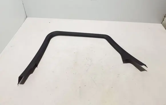 Porsche Macan (95B) Other rear door trim element 95B867672D