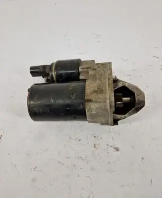 Volkswagen PASSAT B5.5 Starter motor 06B911023A
