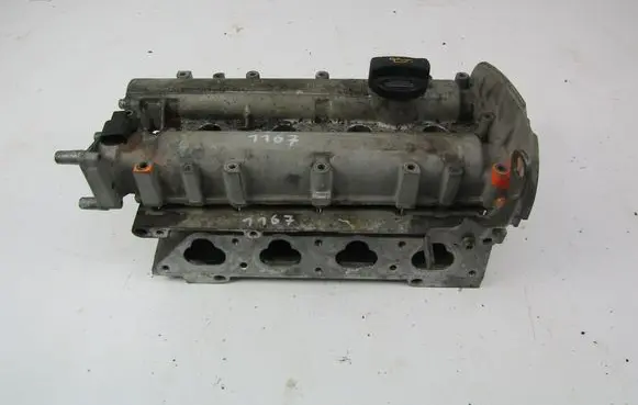 Volkswagen Golf IV Engine head 
