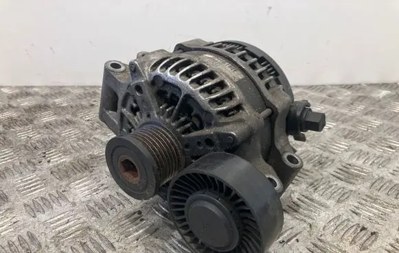 BMW 1 E81 E87 Generator/alternator 7550468