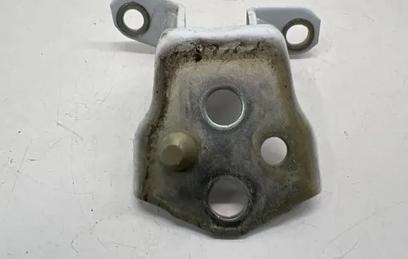 Ford Ranger IV Front door upper hinge 