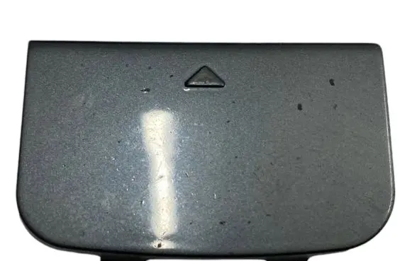 BMW 7 E65 E66 Front tow hook cap/cover 8223210